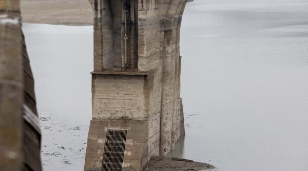 ministerul mediului neaga ca a fost informat despre riscul opririi apei pe cine da vina pentru dezastrul de la barajul paltinu
