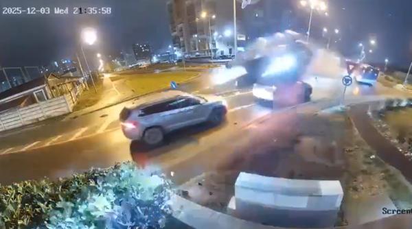 ce s ar fi intamplat de fapt cu soferul care a zburat cu masina printr un sens giratoriu din oradea video viral