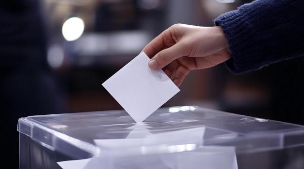 Alegeri pentru Consiliul Județean Buzău: candidații își prezintă mesajele la urne