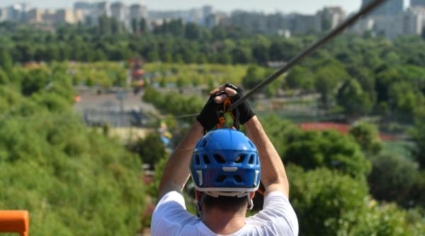 orasul care vrea sa i faca pe bucuresteni sa uite de brasov si valea prahovei tiroliana unica in lume la 3 5 ore de capitala