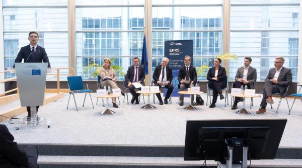 estul europei se uneste pentru apararea fondurilor agricole la initiativa lui victor negrescu vicepresedinte al pe