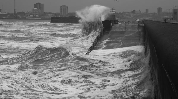 nordul japoniei zguduit de cutremure autoritatile au emis alerta de tsunami