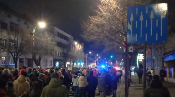 protest studentesc la cluj tinerii cer demisia ministrului educatiei