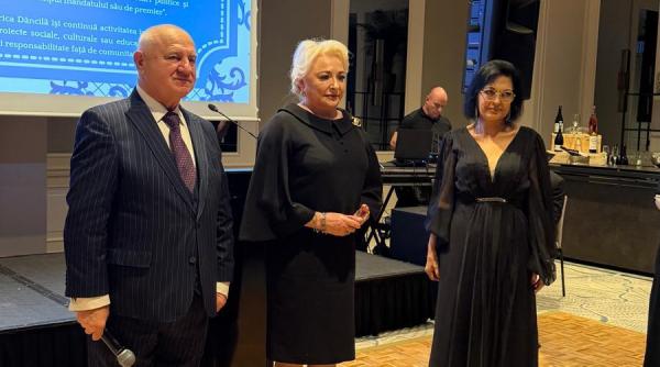 viorica dancila distinsa cu ordinul binelui discret de asociatia detectivilor
