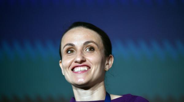 romania absenta de la deciziile ue victor ponta acesta ne e locul oana toiu ocupata sa o sustina pe buzoianu