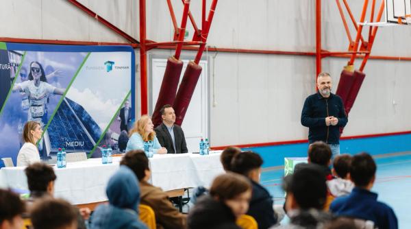 fundatia tinmar educatie pentru viitor 413 burse pentru elevii din sectorul 3 bucuresti