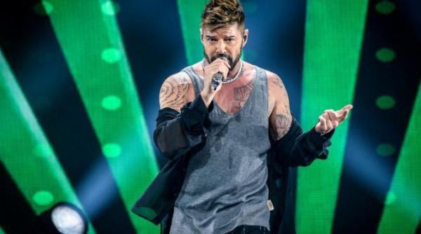 ricky martin 53 de ani si un corp de invidiat ce mananca zilnic