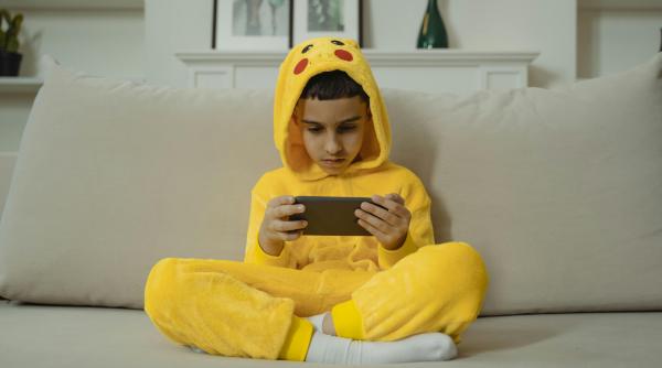 desenele animate si jocurile video problema pentru educatia rutiera a copiilor in viata nu dai reset