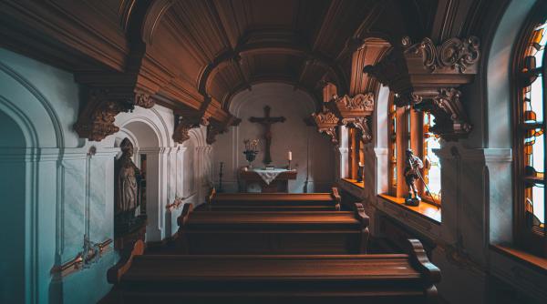 mesaj puternic in pastorala de craciun o lume care l exclude pe dumnezeu se afunda