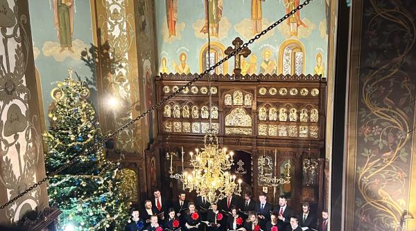 florile dalbe concert de colinde al ansamblului momentum