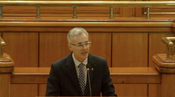 s a dat votul pe prima motiune simpla ultima ora scandal in parlament aur usr ridicati manutele alea galbene