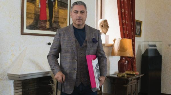 alexandru ciucu imagine controversata alaturi de fiicele sale par chiar speriate