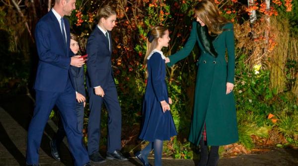 moment inedit cu printesa kate si fiica ei charlotte de craciun video