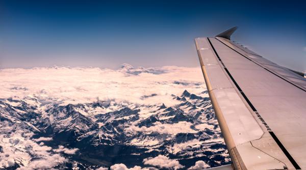 haos aerian in nord estul sua zapada gheata si zboruri anulate