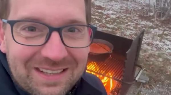 mircea badea ironii la adresa lui dominic fritz dupa ce liderul usr a sarbatorit cu gulas obtinerea cetateniei romane video