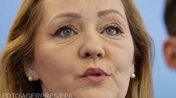 elena lasconi ii taxeaza pe turistii care viziteaza campulungul cat trebuie sa scoti din buzunar