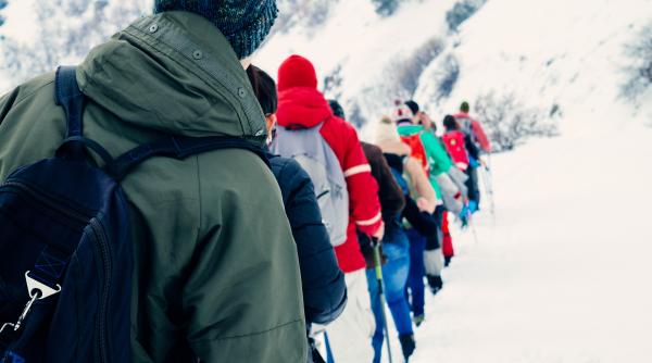 alerta salvamont risc mare de avalansa alerta rosie grad 4 nu recomanda deloc iesitul pe partii