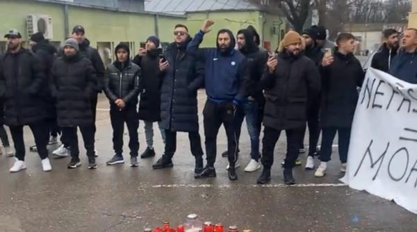 protest la spitalul judetean de urgenta buzau dupa decesul unui tanar de 25 de ani video