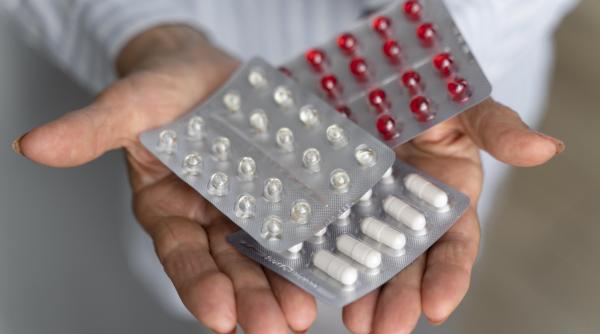 medicamentele s ar putea scumpi in europa dupa reducerile aplicate in sua