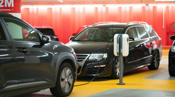 taxe si impozite uriase pentru masinile hibride soferii ajung sa plateasca de pana la 22 de ori mai mult