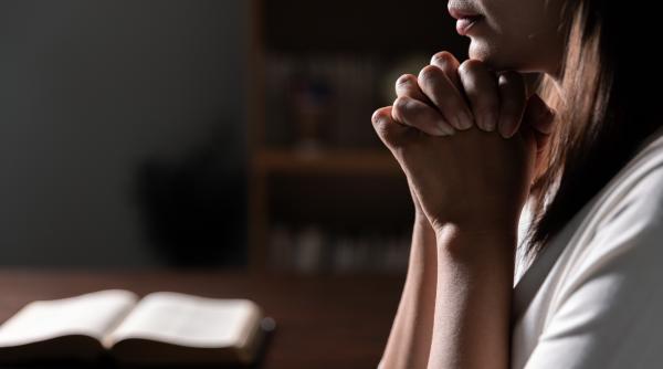 minunea lanturilor care s au frant singure eliberarea sfantul apostol petru sarbatorita pe 16 ianuarie