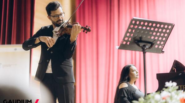 turneul un stradivarius in scoli noua stagiune lansata la colegiul national sfantul sava