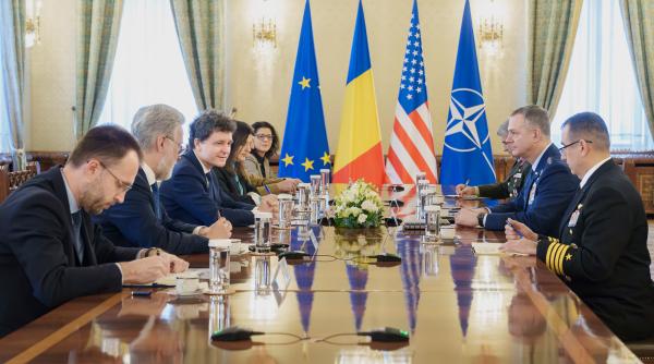 nicusor dan s a intalnit cu generalul american alexus g grynkewic comandantul suprem al fortelor aliate din europa