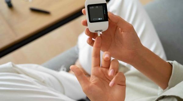 moment istoric pentru diabetologia din romania apare tratatul de diabet nutritie si boli metabolice contributia a 145 de specialisti