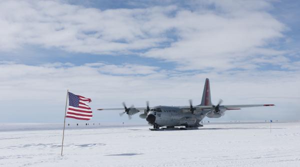 din groenlanda la feldioara cum ar putea sua sa preceseze minereul rar extras din groenlanda chiar in romania