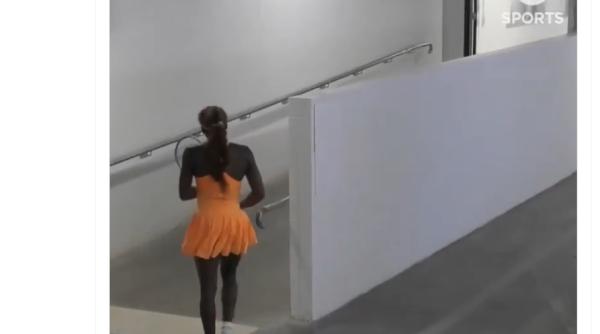 coco gauff si a distrus racheta de tenis in vestiarul australian open credeam ca nu sunt camere de filmat video