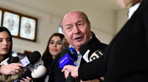traian basescu a castigat in prima instanta peste 150 000 de euro plata retroactiva pentru indemnizatia acordata fostilor sefi de stat
