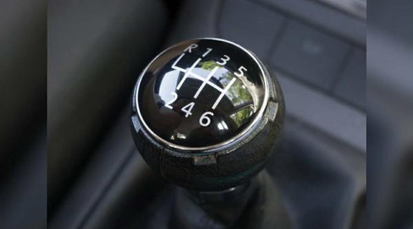 cine a creat cutia de viteze evolutia acesteia pana la transmisia automata