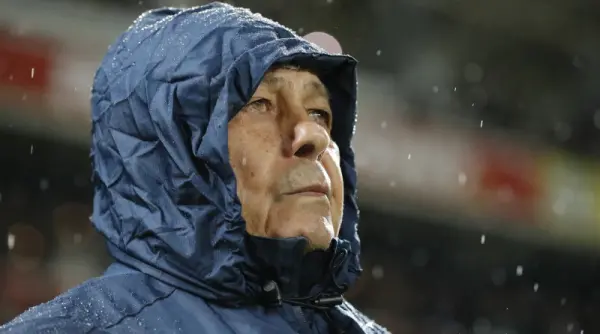 mircea lucescu internat de urgenta la spitalul universitar