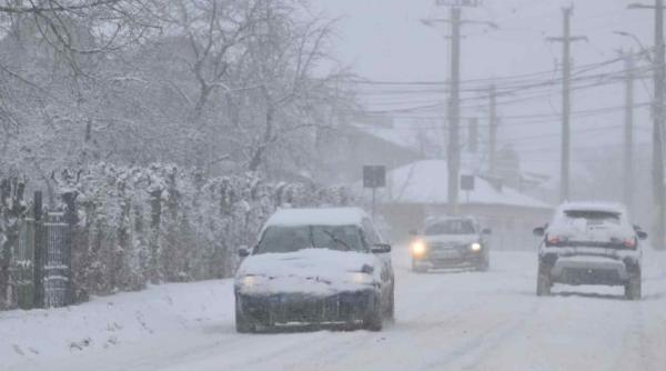 se raceste semnificativ anm anunta un nou strat de zapada de pana la 15 cm deja sunt drumuri nationale afectate