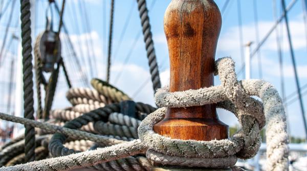 un marinar roman a murit in turcia in conditii suspecte trebuia sa vina la nunta fiicei dar a disparut sotia sa cauta adevarul de 6 luni