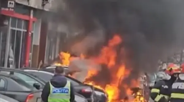 o masina electrica a ars in bucuresti cu o persoana captiva in autoturism titi aur instrumentul pe care orice sofer trebuie sa l aiba