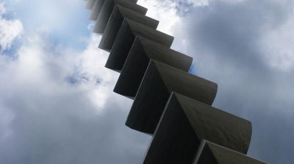 robert cazanciuc la aniversarea lui brancusi venea din alta lume pe care fiecare muritor isi doreste la un monent dat