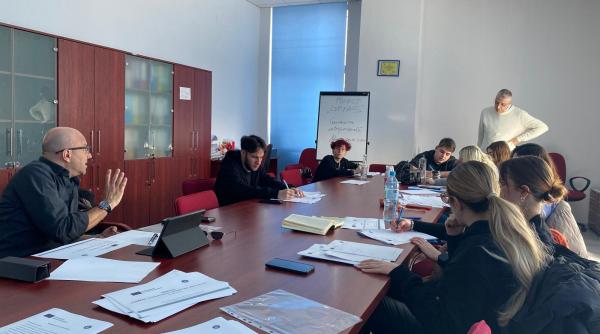 zi intensa la universitatea titu maiorescu cu adi ionita si val valcu