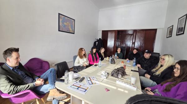 curs interactiv sustinut de florin ravdan si tudor curtifan tema intalnirii a fost una esentiala pentru orice viitor antreprenor