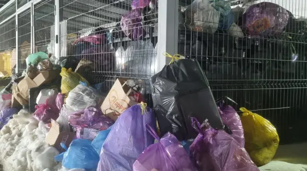 urban sa nu prea isi face treaba munti de gunoaie prin sectorul 6 oamenii sunt revoltati foto
