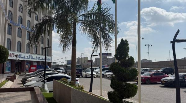 cazati dar blocati realitatea din spatele unui zbor deviat salalah oprirea neprevazuta din drumul spre romania