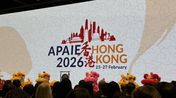 delegatie a universitatii petrosani blocata la doha