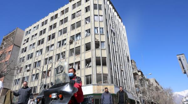 iranienii primesc mesaje text de amenintare din partea regimului apelul conducerii de la teheran