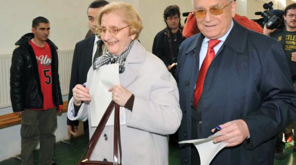 nina iliescu a implinit 96 de ani prima zi de nastere fara ion ilescu nascut cu o zi inaintea ei