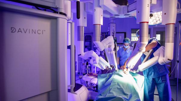 chirurgia robotica avanseaza spre statutul de standard in tratamentul cancerelor abdominale