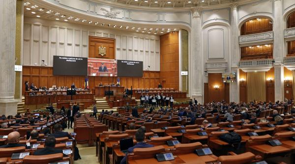 vine decizia parlamentului privind cererea sua de a trimite noi forte in romania video live text
