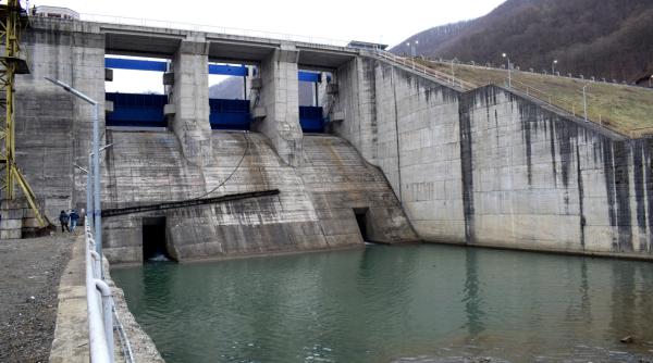 blocarea barajului mihaileni inceput acum 40 de ani buzoianu scopul principal acela de a opri viiturile se intampla astazi