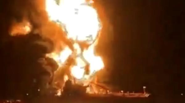 petroliere atacate in largul irakului video