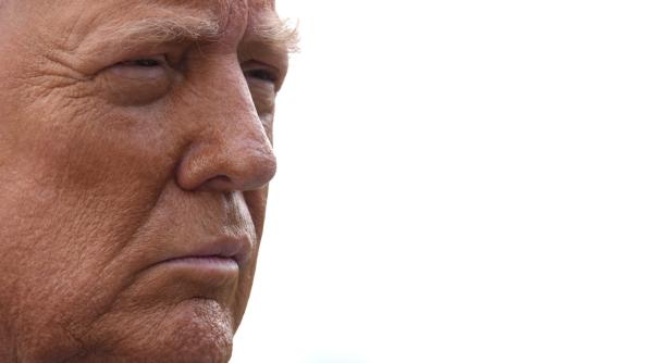 cat plateste donald trump pentru informatii despre liderii iranieni si gardienii revolutiei