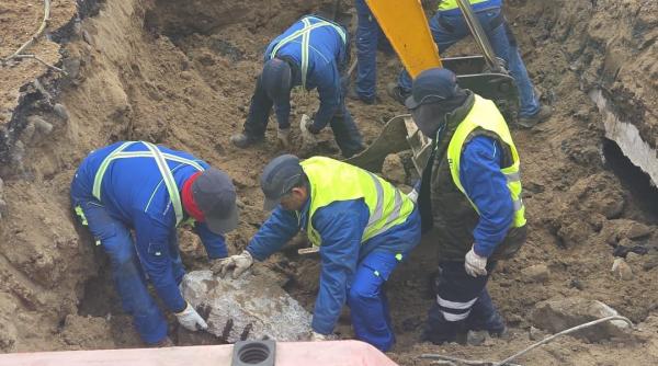 trafic restrictionat pe soseaua mihai bravu din bucuresti din cauza unei surpari a carosabilului interventie de urgenta a termoenergetica